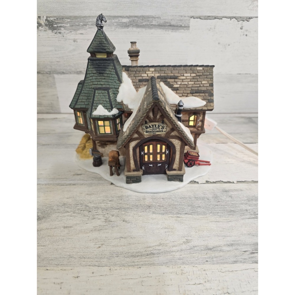 VTG Dept 56 Dickens Village Bayly's Blacksmith Illuminated House 2001